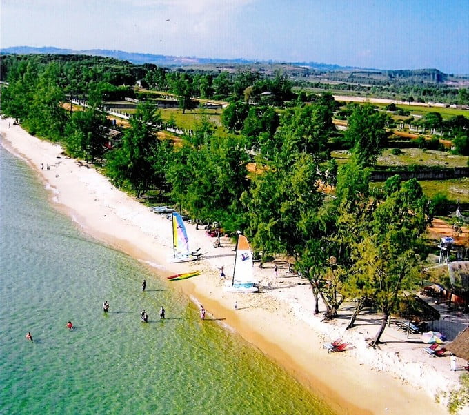 beaches of cambodia