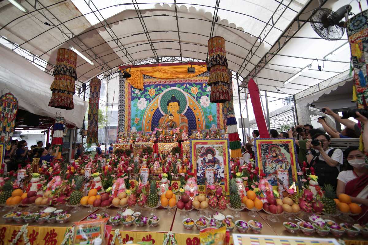Vesak Day, Festivals in Singapore